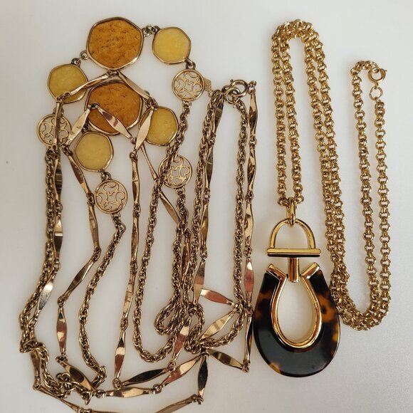 1980–S SARAH COVENTRY “TASTE OF HONEY” AND NAPIER SIGNED VINTAGE NECKLACES - Picture 2 of 11